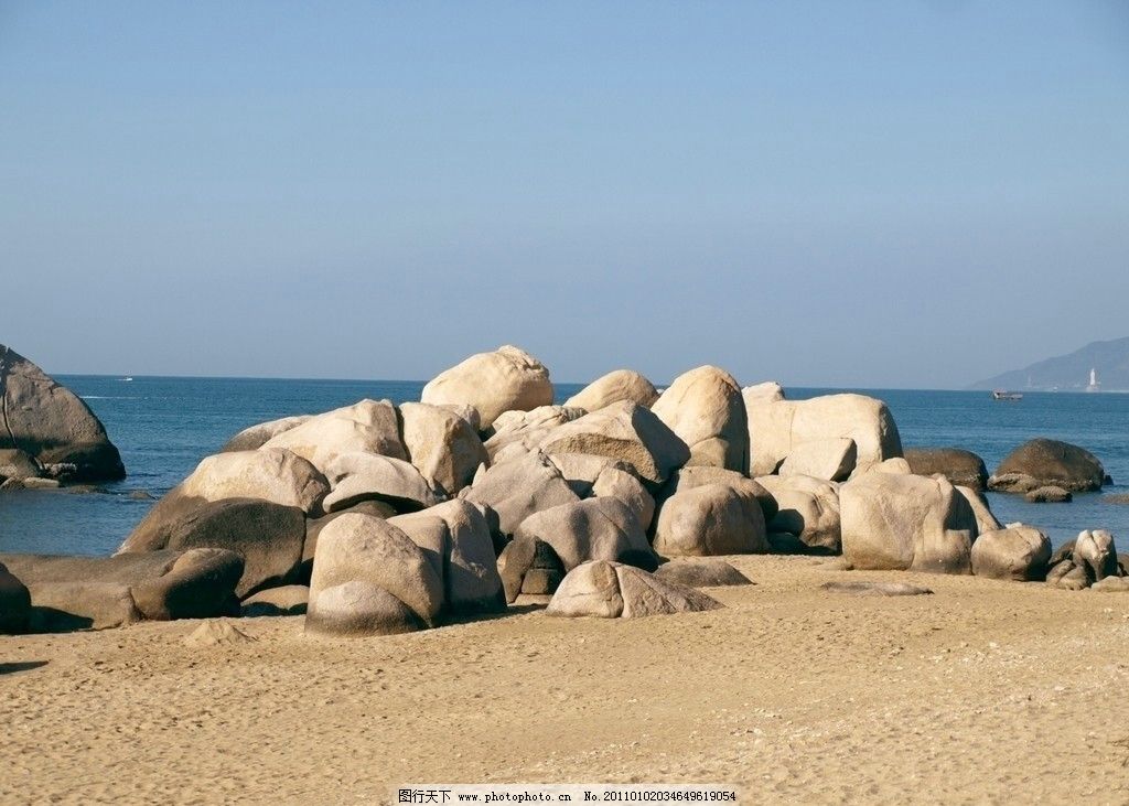 天涯海角 大海 海边 沙滩 石头 焦石 蓝天 海南三亚风光 风景名胜