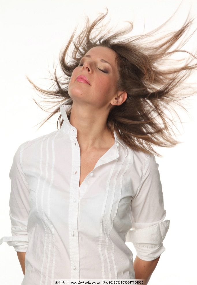 飘逸的长发美女